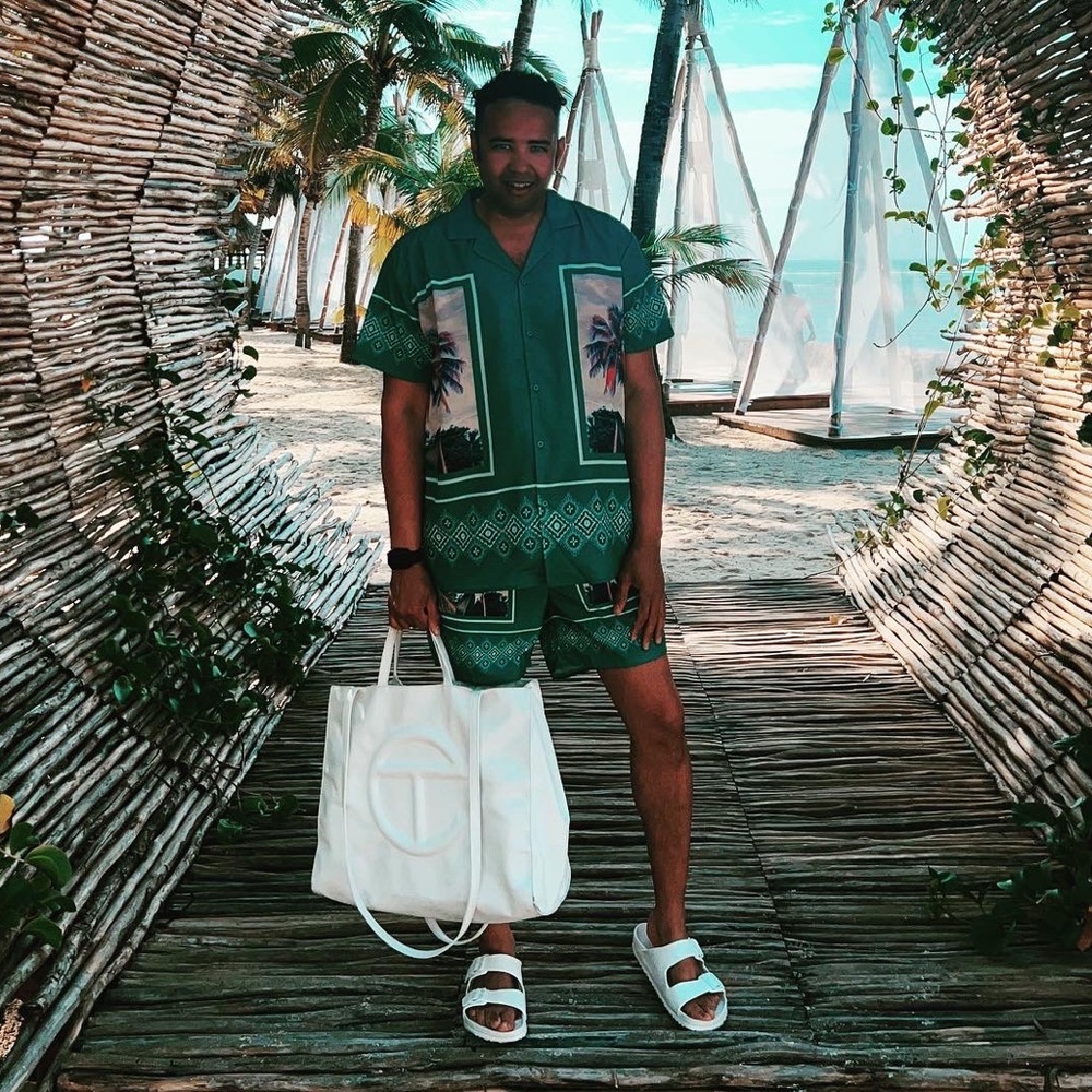 BooHoo Man Tropical Print Swim Shorts In Large